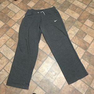Nike women’s warm ups